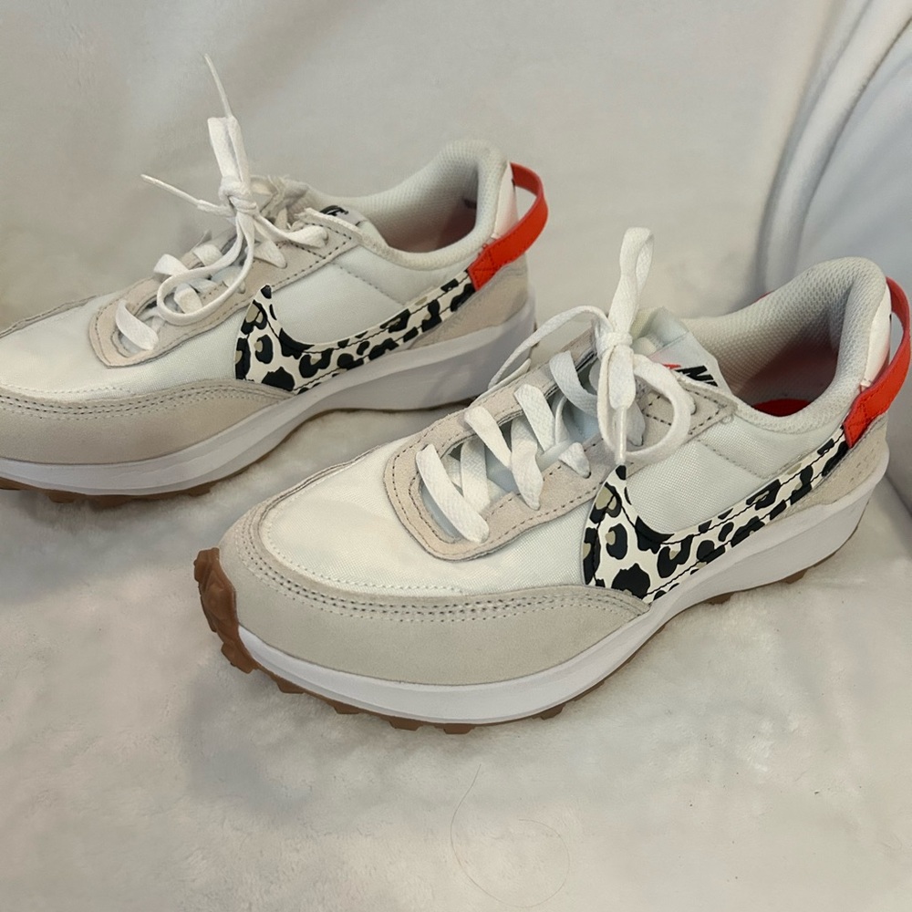 Nike casual running shoes, size 6.5